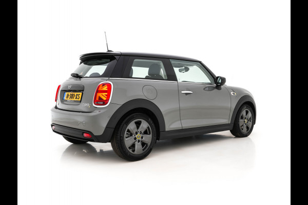 MINI Mini Electric Basic 33 kWh [ 3-Fase ] (INCL-BTW) Aut. *FULL-LED | SPORT-SEATS | NAVI-FULLMAP | DIGI-COCKPIT | DAB+ | ECC | CCS-FASTLOADER | UNION-JACK-LIGHTS | CRUISE | AMBIENT-LIGHT | 16''ALU*