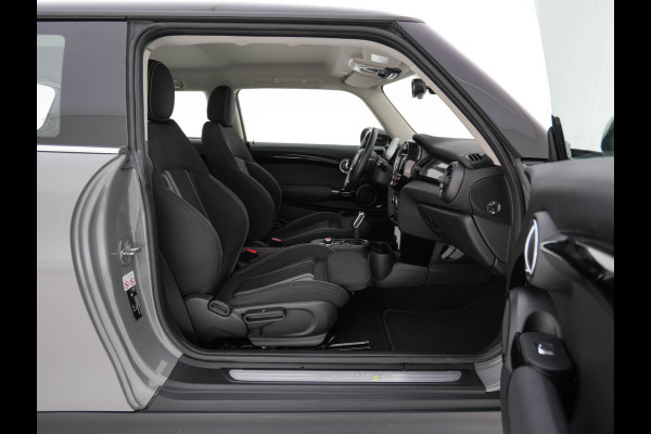MINI Mini Electric Basic 33 kWh [ 3-Fase ] (INCL-BTW) Aut. *FULL-LED | SPORT-SEATS | NAVI-FULLMAP | DIGI-COCKPIT | DAB+ | ECC | CCS-FASTLOADER | UNION-JACK-LIGHTS | CRUISE | AMBIENT-LIGHT | 16''ALU*