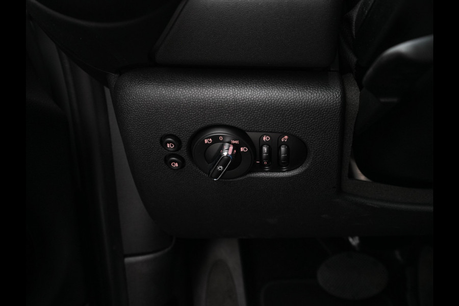 MINI Mini Electric Basic 33 kWh [ 3-Fase ] (INCL-BTW) Aut. *FULL-LED | SPORT-SEATS | NAVI-FULLMAP | DIGI-COCKPIT | DAB+ | ECC | CCS-FASTLOADER | UNION-JACK-LIGHTS | CRUISE | AMBIENT-LIGHT | 16''ALU*