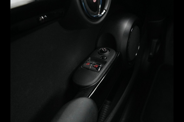 MINI Mini Electric Basic 33 kWh [ 3-Fase ] (INCL-BTW) Aut. *FULL-LED | SPORT-SEATS | NAVI-FULLMAP | DIGI-COCKPIT | DAB+ | ECC | CCS-FASTLOADER | UNION-JACK-LIGHTS | CRUISE | AMBIENT-LIGHT | 16''ALU*
