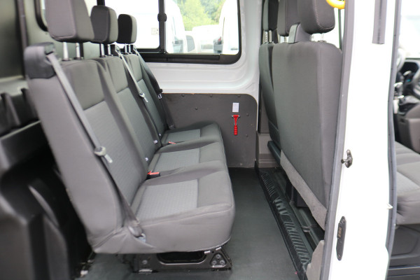 Ford Transit 2.0 TDCI 130pk L2 H2 DC Trend Airco Trekhaak Navigatie Camera