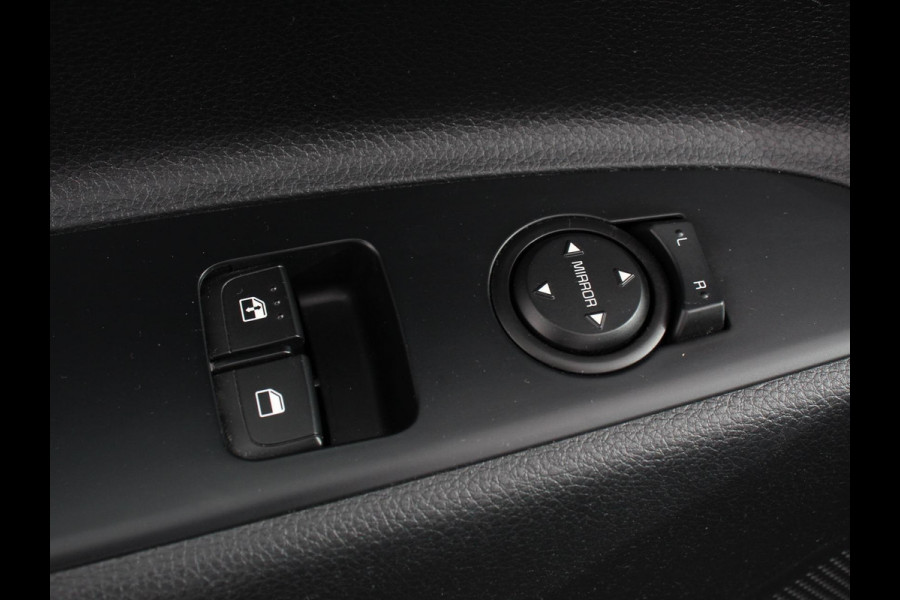 Kia Stonic 1.0 T-GDi DynamicLine | Navigatie | Airco |  Parkeer Sensoren | Lichtmetalen Velgen | Led