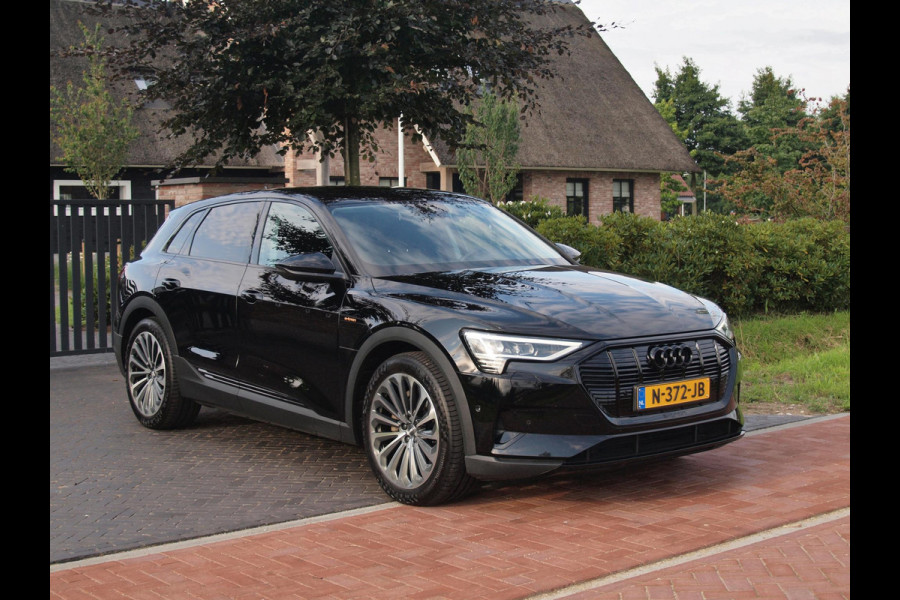 Audi e-tron 55 quattro edition 95 kWh | Cruise Control | Parkeersensoren | DAB | NL-Auto |