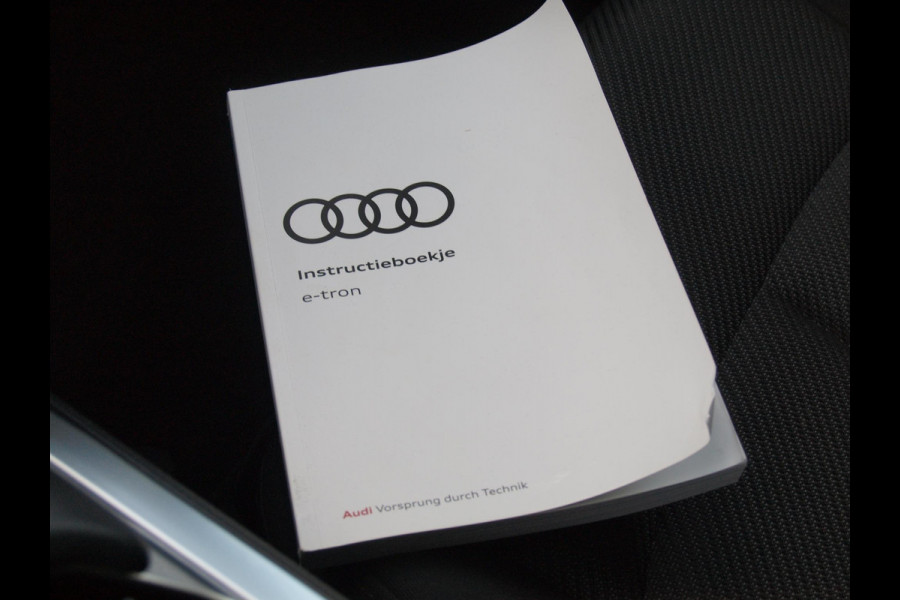 Audi e-tron 55 quattro edition 95 kWh | Cruise Control | Parkeersensoren | DAB | NL-Auto |