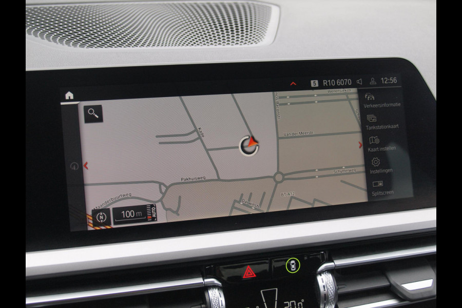 BMW 3-serie 320i Business Edition | Apple Carplay | Trekhaak | Cruise Control | Automaat | Parkeersensoren |