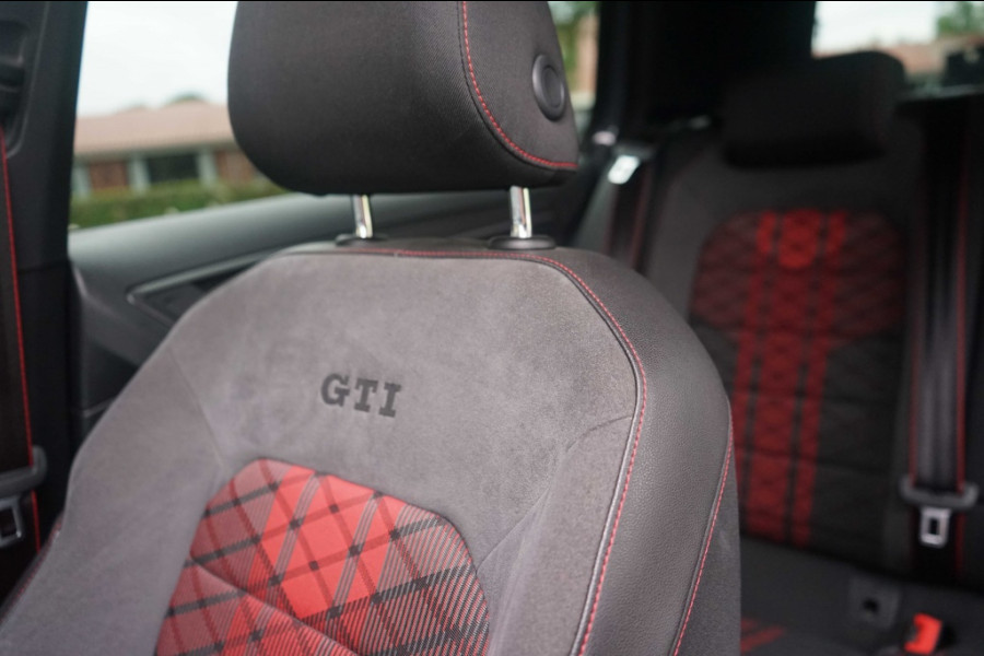 Volkswagen Golf 2.0 TSI GTI TCR Nardo/Pano/DCC/Bull-X/HG/KW