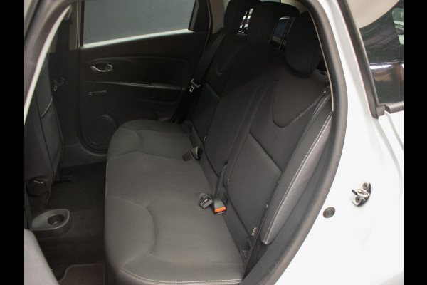 Renault Clio Estate 0.9 TCe Zen (NAVI,LED,CRUISE,CLIMATE,SPORTSTOELEN,GETINT,LM VELGEN,PDC,NETTESTAAT)