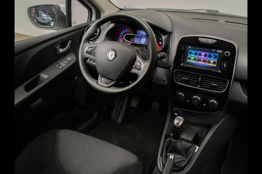 Renault Clio Estate 0.9 TCe Zen (NAVI,LED,CRUISE,CLIMATE,SPORTSTOELEN,GETINT,LM VELGEN,PDC,NETTESTAAT)