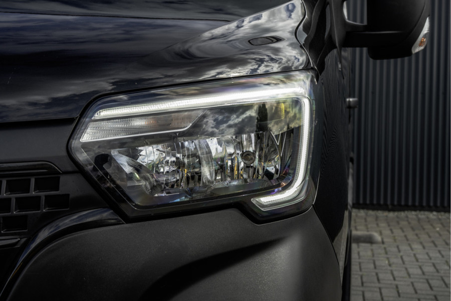 Renault Master T35 dCi 135 L2H2 | LED | Camera | Navi | Imperiaal | Ladder | Cruise | PDC | Euro 6