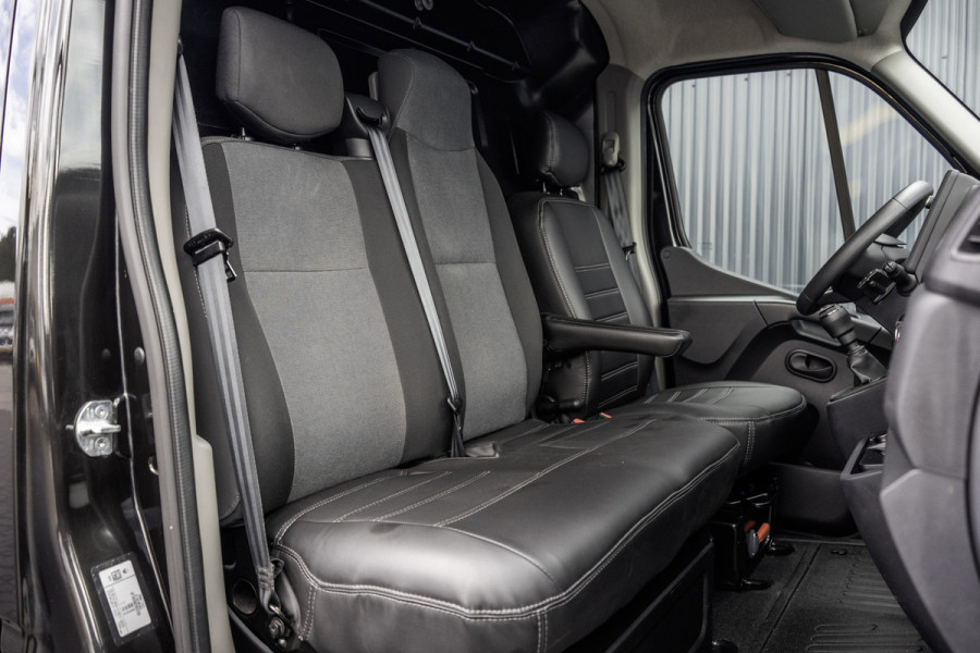 Renault Master T35 dCi 135 L2H2 | LED | Camera | Navi | Imperiaal | Ladder | Cruise | PDC | Euro 6