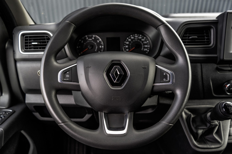 Renault Master T35 dCi 135 L2H2 | LED | Camera | Navi | Imperiaal | Ladder | Cruise | PDC | Euro 6