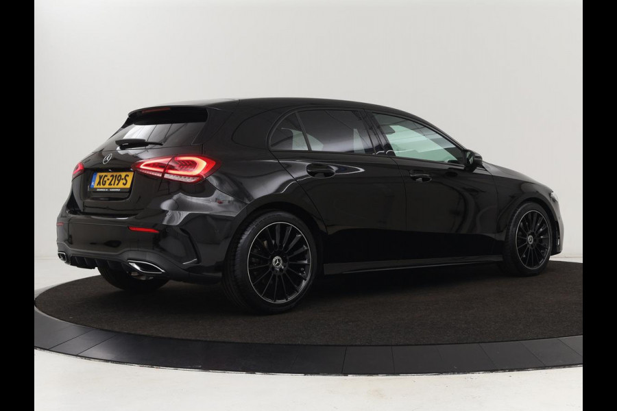 Mercedes-Benz A-Klasse 180 AMG Night Upgrade | Camera | Widescreen | Stoelverwarming | Full LED | Park Assist | Navigatie | Alcantara