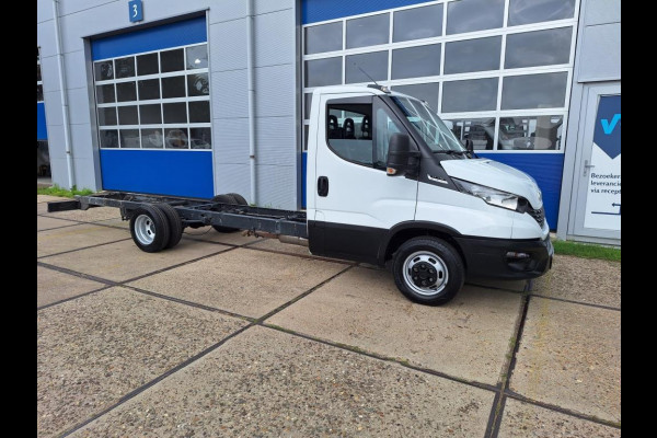 Iveco Daily 35C14H Chassis Cabine - Automaat - Luchtvering