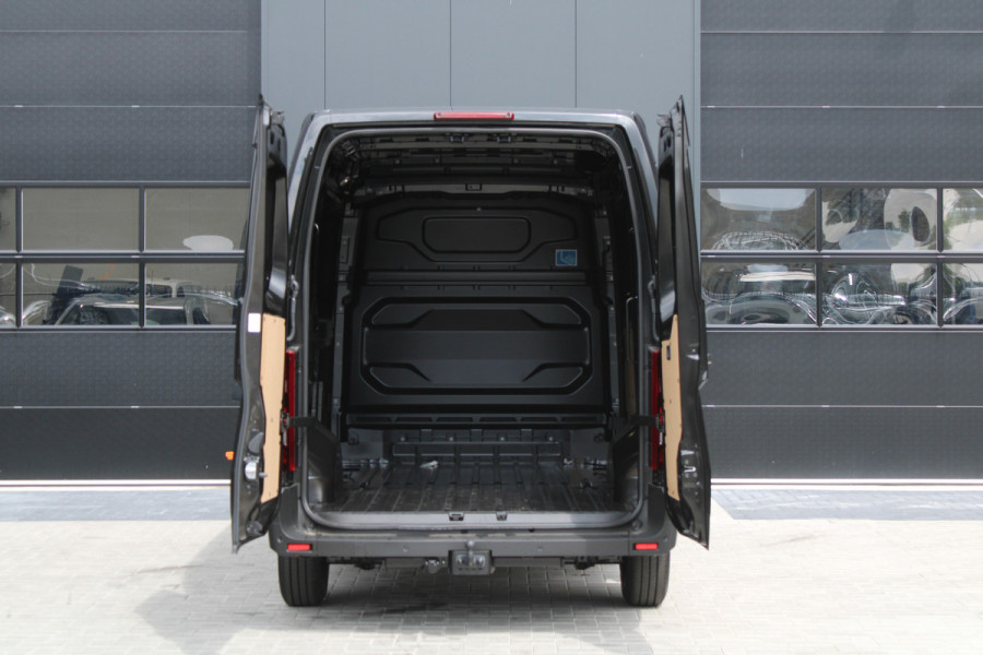 Renault Master T35 2.0 dCi 130pk L2H2 Advance - Carplay - Climate - Parkeersensoren - LED - Trekhaak - DAB - Stoelverwarming - Rijklaar