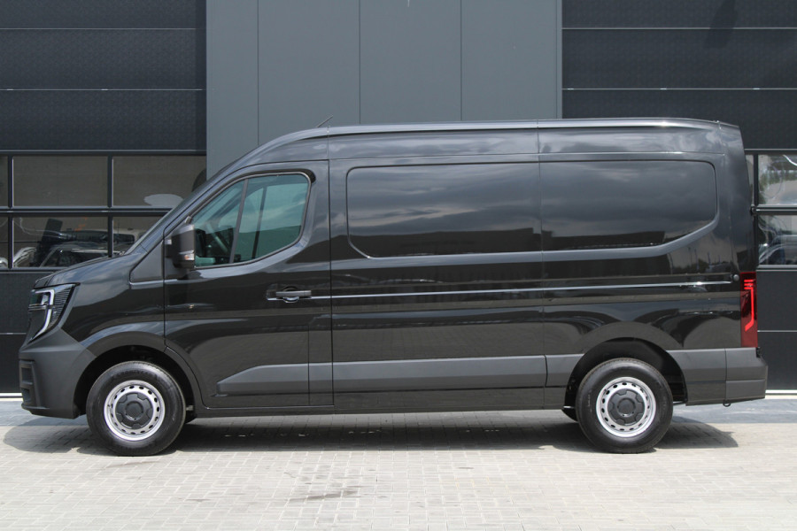 Renault Master T35 2.0 dCi 130pk L2H2 Advance - Carplay - Climate - Parkeersensoren - LED - Trekhaak - DAB - Stoelverwarming - Rijklaar