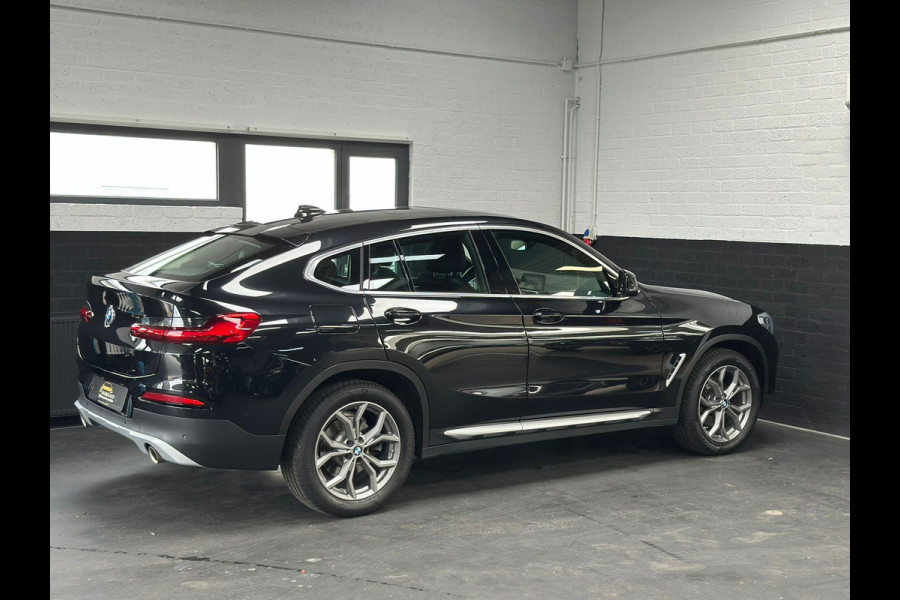 BMW X4 XDrive20i High Executive Edition| Pano | 1/2 Leder | Digital Cockpit | Camera | Stoelverwarming