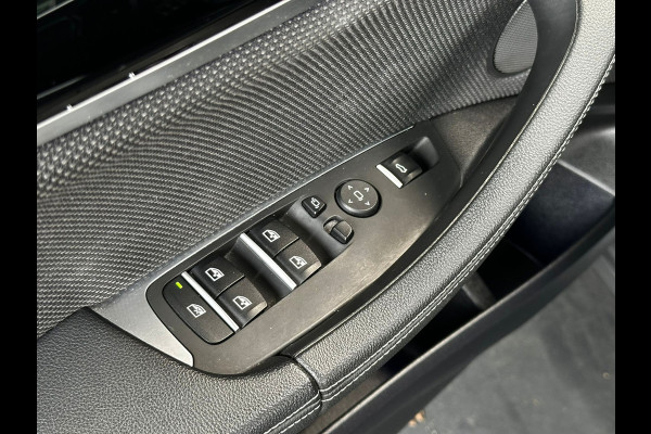 BMW X4 XDrive20i High Executive Edition| Pano | 1/2 Leder | Digital Cockpit | Camera | Stoelverwarming