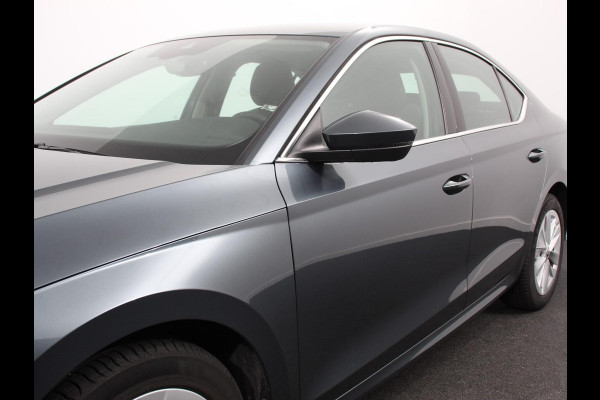 Škoda Octavia 1.0 e-TSI 110pk DSG Style Navigatie Apple Carplay/Android Auto Adaptive Cruise Control Camera Stoelverwarming