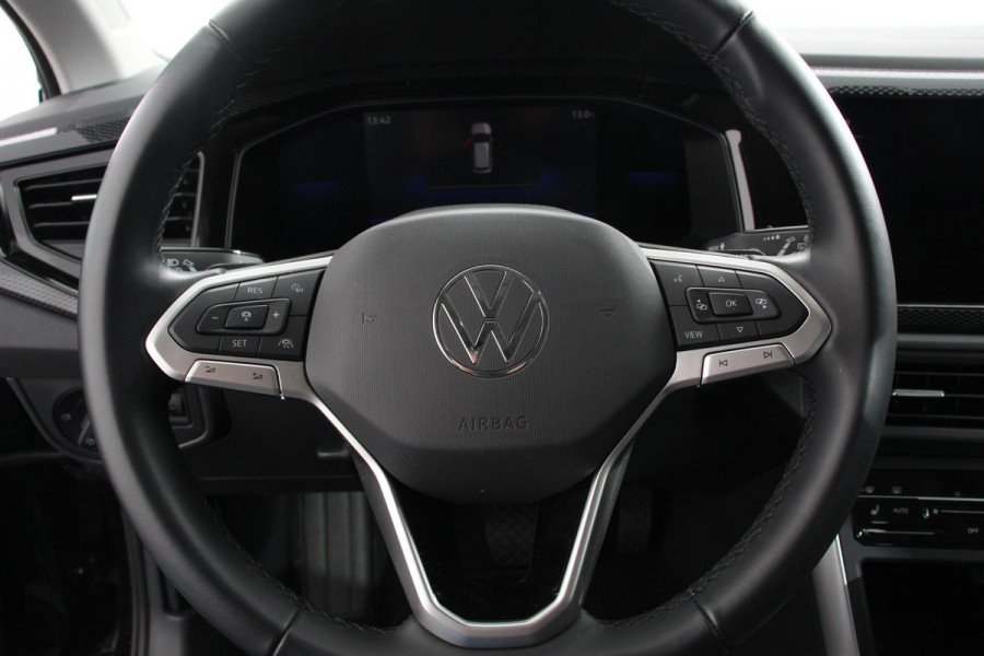 Volkswagen Taigo 1.0 TSI 110pk DSG Life | Navigatie | Apple Carplay/Android Auto Wireless | Adaptive Cruise Control | Parkeersensoren | Camera | Blind Spot Assist | Park Assist | Afneembare trekhaak | Stoelverwarming | Virtual Cockpit | Ledverlichting | Climatronic