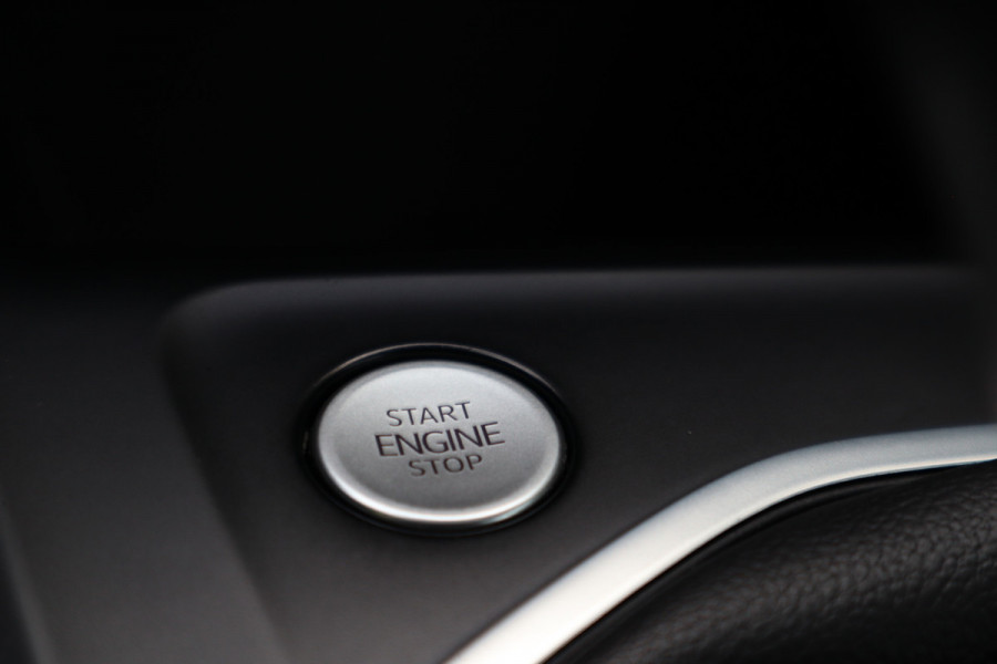 Volkswagen Golf 1.0 TSI Life | Navi | Camera | Virtual cockpit | 19 inch |
