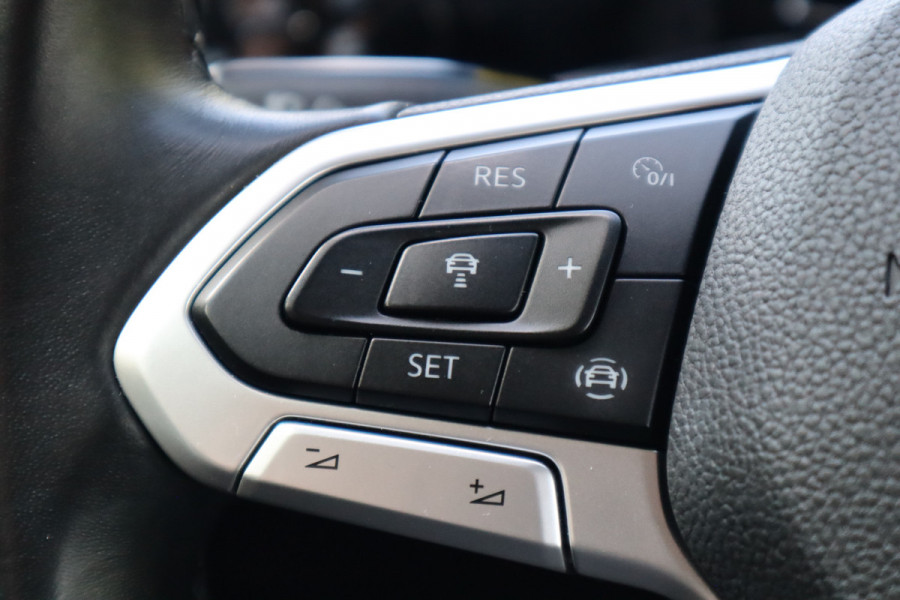 Volkswagen Golf 1.0 TSI Life | Navi | Camera | Virtual cockpit | 19 inch |