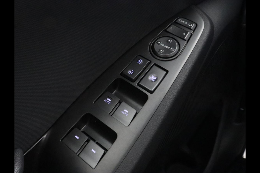 Hyundai IONIQ 1.6 GDi Premium+ | Stoelventilatie | Leder | Trekhaak | Camera | Memory | Infinity Sound | Adaptive cruise | Navigatie | Achterbankverwarming | Keyless | Full LED