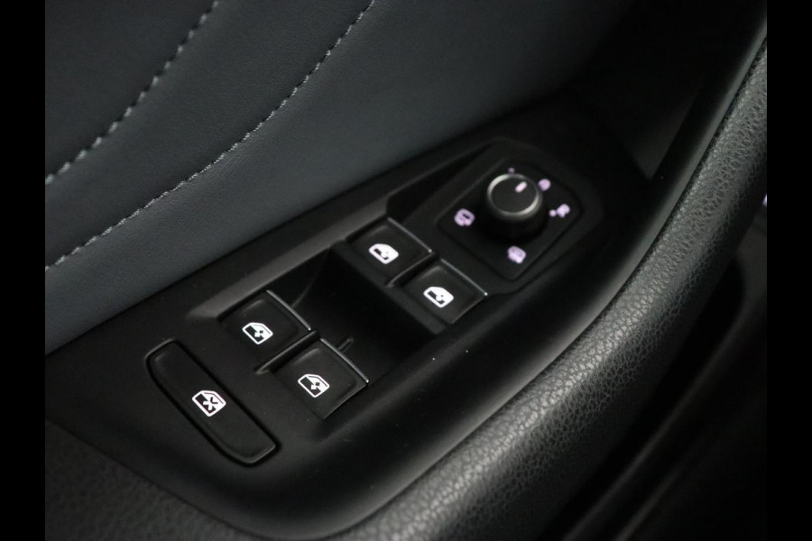 Volkswagen Arteon 1.4 eHybrid Elegance Business Exclusive | Panoramadak | Leder | Head-Up | Stoelverwarming | Camera | Virtual Cockpit | Matrix LED | Achterbankverwarming | PHEV