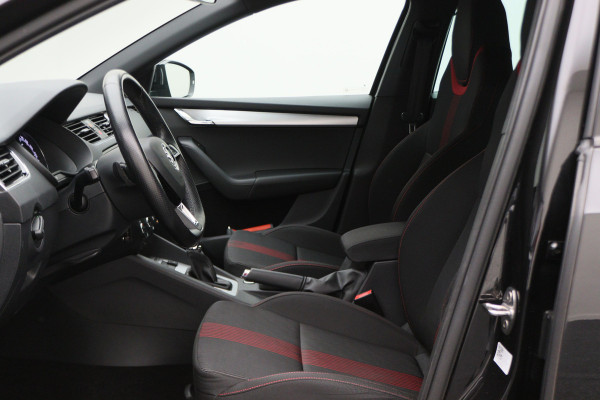 Škoda Octavia Combi 1.5 TSI Greentech Sport Business Automaat Apple Carplay, Sportstoelen, Camera, Climate, Trekhaak, 18"