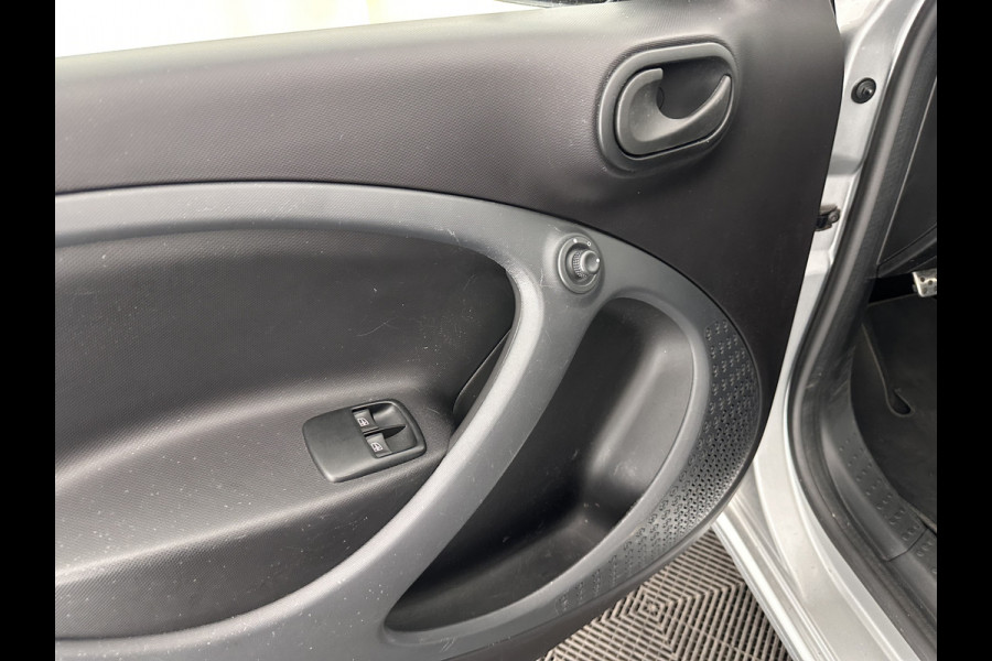 Smart Forfour 1.0 Pure Cool&Audio Pack *AIRCO | CRUISE | COMFORT-SEATS | 15''ALU*
