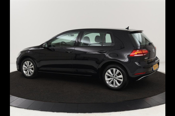 Volkswagen Golf 1.0 TSI Comfortline | Carplay | Adaptive cruise | Navigatie | Parkeerhulp | Climate control | DAB