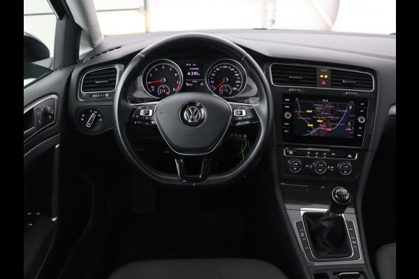 Volkswagen Golf 1.0 TSI Comfortline | Carplay | Adaptive cruise | Navigatie | Parkeerhulp | Climate control | DAB