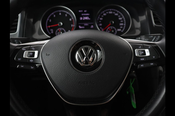Volkswagen Golf 1.0 TSI Comfortline | Carplay | Adaptive cruise | Navigatie | Parkeerhulp | Climate control | DAB