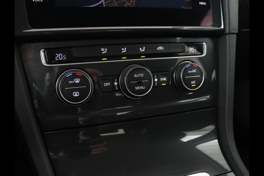 Volkswagen Golf 1.0 TSI Comfortline | Carplay | Adaptive cruise | Navigatie | Parkeerhulp | Climate control | DAB