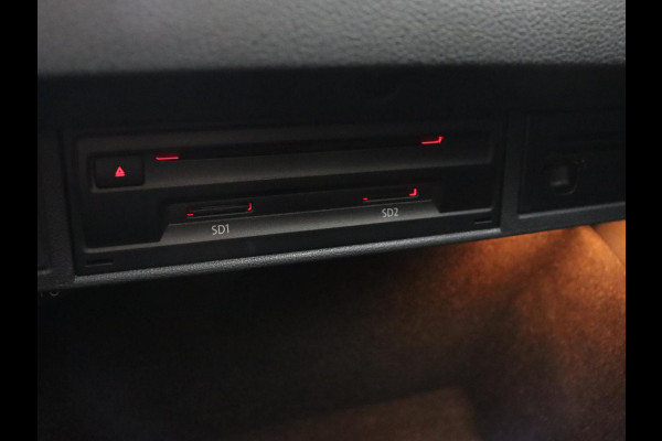 Volkswagen Golf 1.0 TSI Comfortline | Carplay | Adaptive cruise | Navigatie | Parkeerhulp | Climate control | DAB