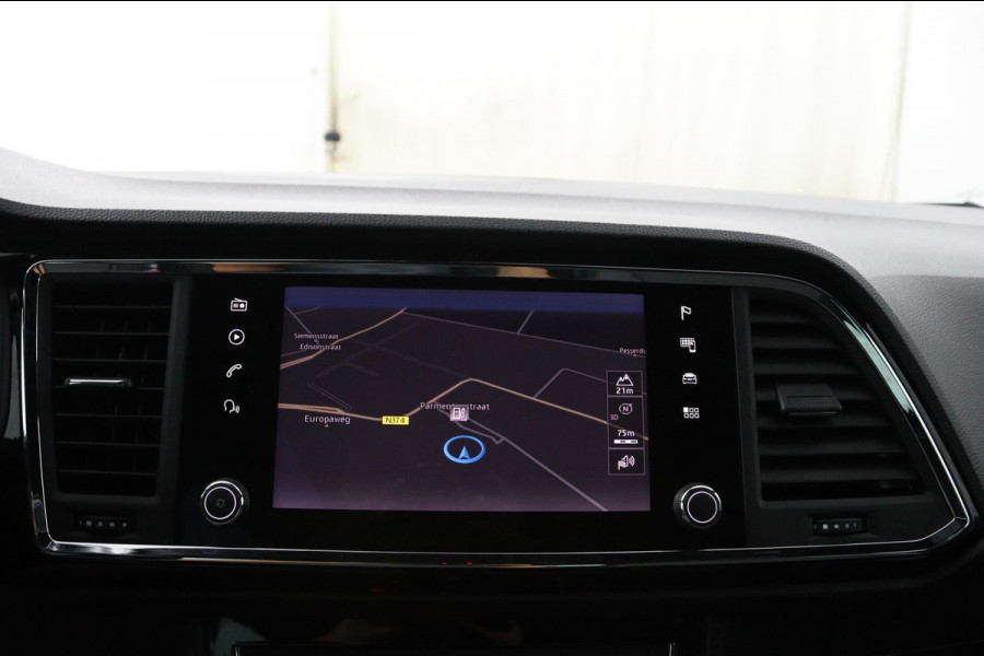Seat Ateca 1.5 TSI FR Busines*NAVI*ACC*HAAK*ECC*CAM*CARPLAY*