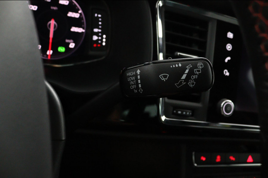 Seat Ateca 1.5 TSI FR Busines*NAVI*ACC*HAAK*ECC*CAM*CARPLAY*