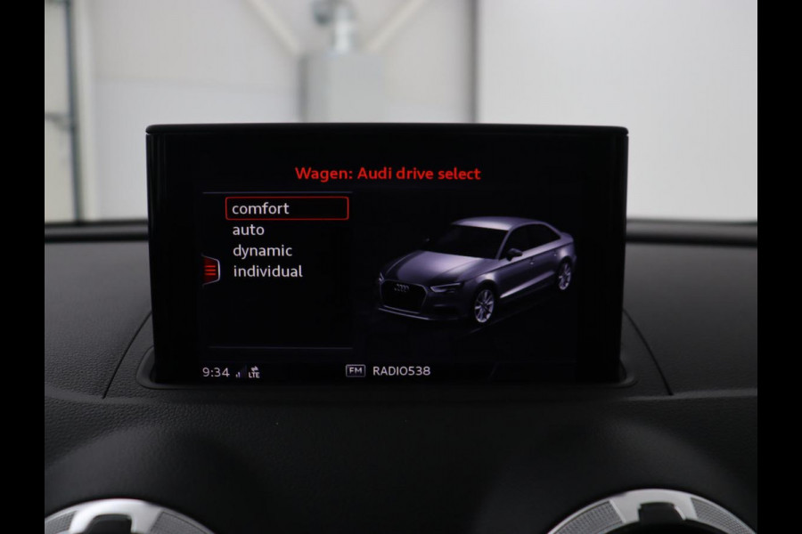 Audi A3 1.0 TFSI Sport S Line Edition | Panoramadak | Keyless | Full LED | Half leder | Navigatie | Sportstoelen | Climate control