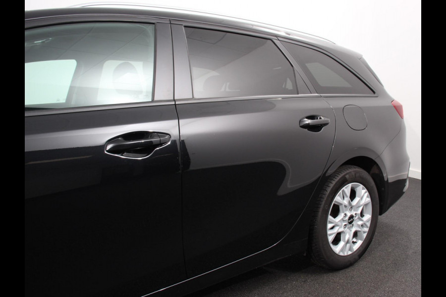 Kia Ceed 1.0 T-GDi Comfort | Navigatie | Apple Carplay/ Android Auto | Airco | Dab | Camera | Lichtmetalen Velgen