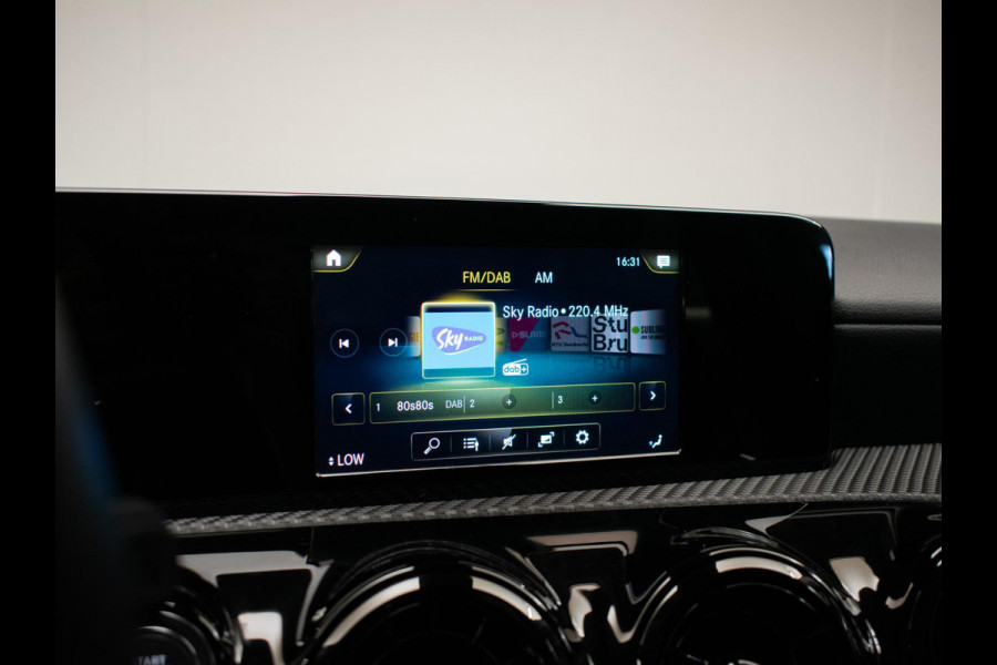 Mercedes-Benz A-Klasse 250 e Premium Plus Sport (APPLE CARPLAY,NAVI,CARBON INTERIEUR,MATRIX LED,CRUISE,LED,KEYLESS,CAMERA,LEDER)