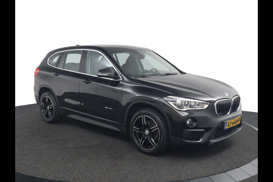 BMW X1 sDrive18i Centennial Executive*NAVI*SPORTSTOEL*ECC