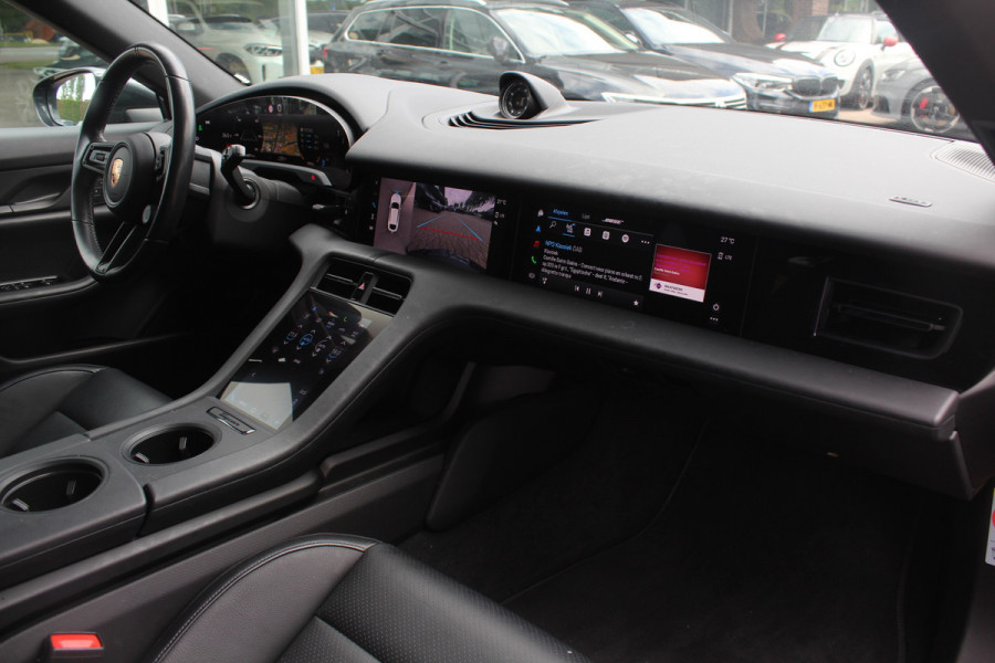 Porsche Taycan Cross Turismo 4 93 kWh / SoH 93.8% / Panoramadak / 360Camera / Head-up / Passenger Display / 20'' / Bose / Sportchrono / Leder / Luchtvering / Stuurverwarming / Dodehoek / ACC / Stoelverwarming 4x / Warmtepomp