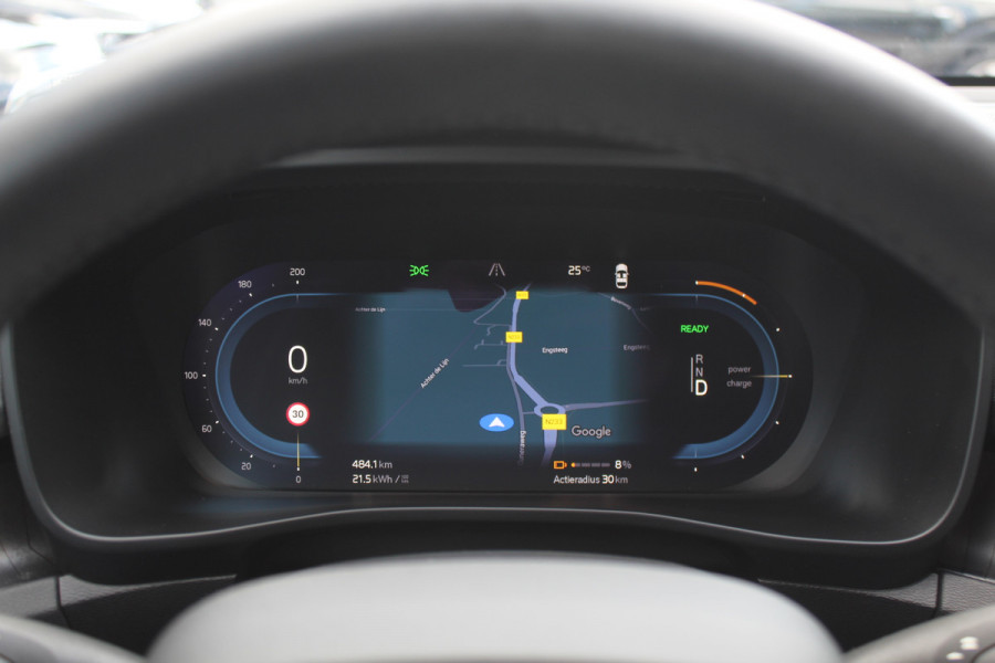 Volvo C40 Recharge Twin Intro Edition 78 kWh / SoH 94,1% / Trekhaak / Panoramadak / 360Camera / 19'' / Interieurvoorverwarming / Harman Kardon / Keyless / Navigatie / Dodehoek / DAB / ACC / Stoelverwarming / Stuurverwarming / Warmtepomp