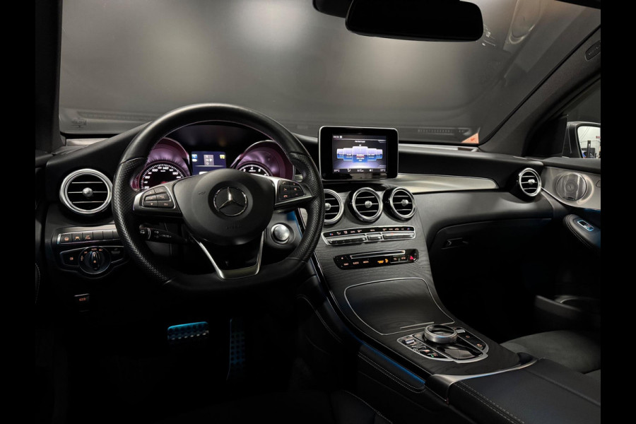 Mercedes-Benz GLC Coupé 250 4MATIC AMG Line, Schuifdak, Burmester, Stuur en Lane Assist, Ambiënte Light, Dealer Onderhouden