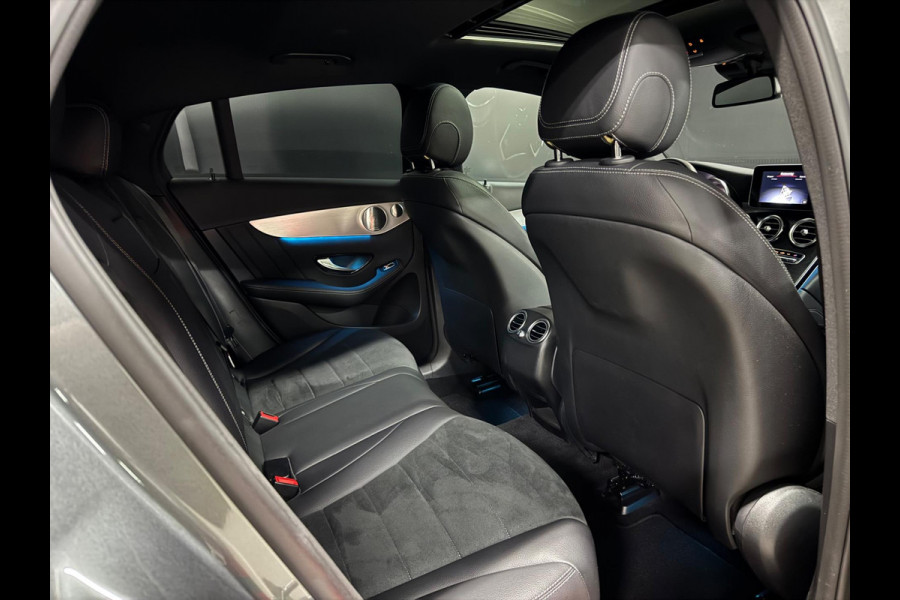 Mercedes-Benz GLC Coupé 250 4MATIC AMG Line, Schuifdak, Burmester, Stuur en Lane Assist, Ambiënte Light, Dealer Onderhouden