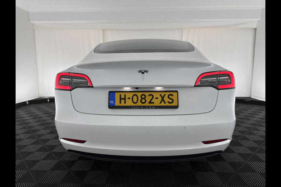 Tesla Model 3 Standard RWD Plus 60 kWh [ 3-Fase ] (INCL-BTW) Aut. *PANO | AUTO-PILOT | LUXURY-LEATHER | KEYLESS | FULL-LED | MEMORY-PACK | SURROUND-VIEW | DAB | CARPLAY | DIGI-COCKPIT | LANE-ASSIST | COMFORT-SEATS | 18"ALU*