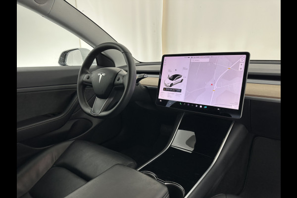Tesla Model 3 Standard RWD Plus 60 kWh [ 3-Fase ] (INCL-BTW) Aut. *PANO | AUTO-PILOT | LUXURY-LEATHER | KEYLESS | FULL-LED | MEMORY-PACK | SURROUND-VIEW | DAB | CARPLAY | DIGI-COCKPIT | LANE-ASSIST | COMFORT-SEATS | 18"ALU*
