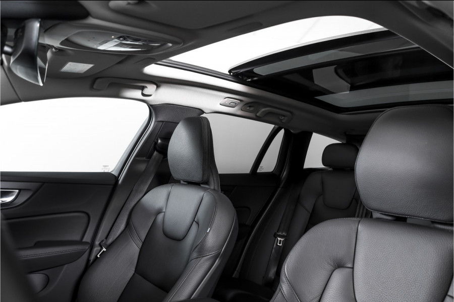 Volvo V60 2.0 T6 Plug-in hybrid AWD Ultra Dark - Automaat | S/K-Panodak | Dig. Cockpit | Adapt. Cruise | Stoel-+Stuurverw. | PDC | 360 Camera | NAV + App. Connect | ECC | Elek. Klep | LM 19" | 9589