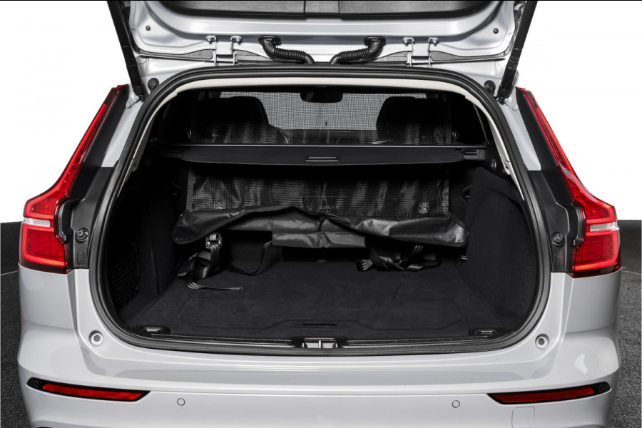 Volvo V60 2.0 T6 Plug-in hybrid AWD Ultra Dark - Automaat | S/K-Panodak | Dig. Cockpit | Adapt. Cruise | Stoel-+Stuurverw. | PDC | 360 Camera | NAV + App. Connect | ECC | Elek. Klep | LM 19" | 9589