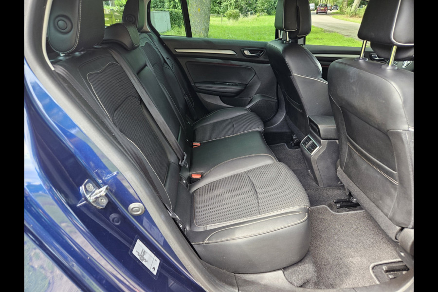 Renault MEGANE Estate 1.6 TCe GT-Line | Automaat + Massage stoelen Nu € 14.950,-!!!
