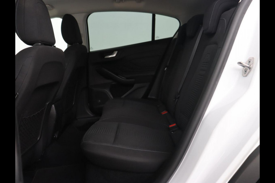 Ford Focus 1.5 EcoBoost Active | Automaat | Trekhaak | Adaptive cruise | Carplay | Navigatie | Full LED | Parkeerhulp | Airco
